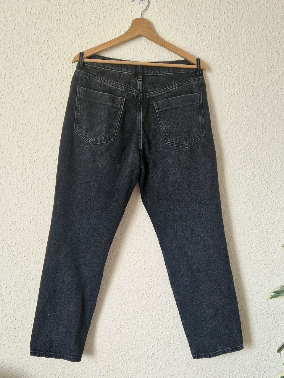 Zara Proste czarne jeansy M 
69
 zł