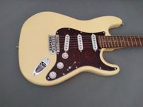 Harley Benton ST-62 Vintage White-gitara elektryczna-typ Stratocaster