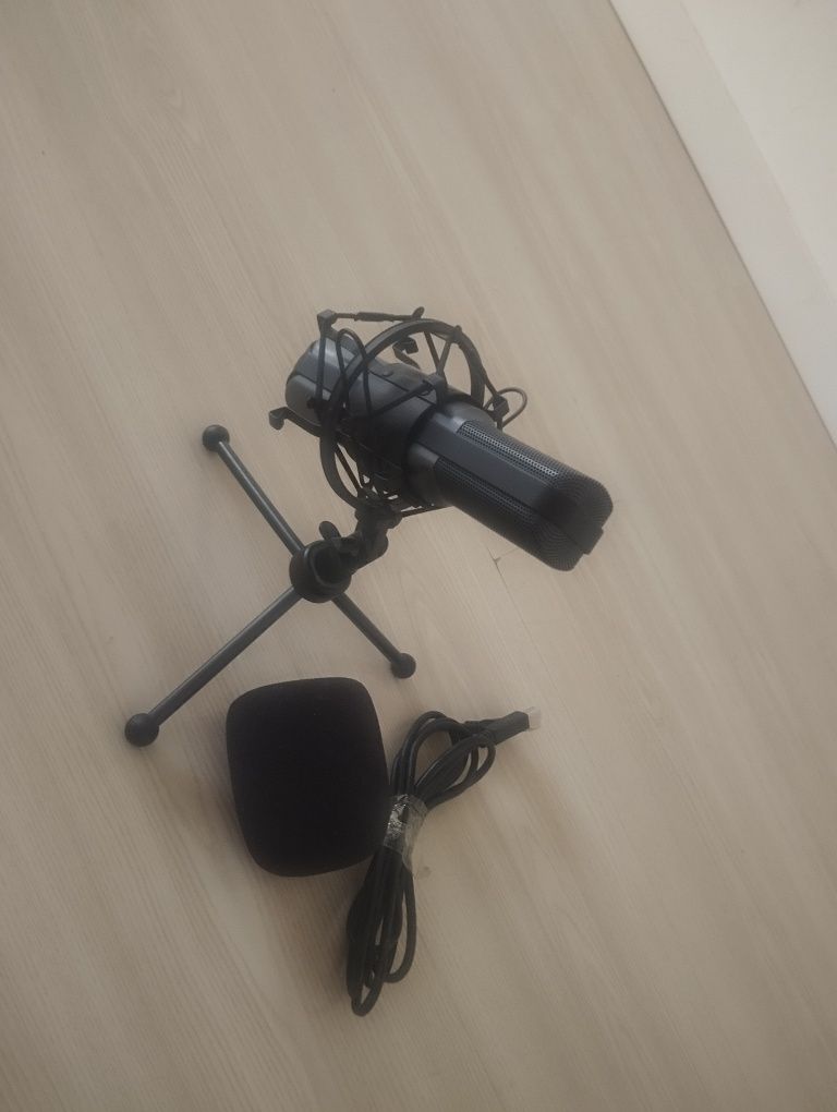 Microfone da GXT  semi-novo usei poucas vezes