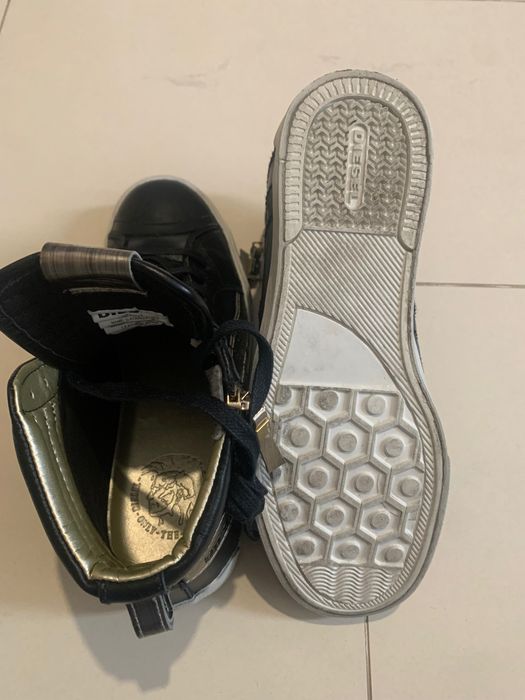 Продам  шкіряні  черевики Diesel.