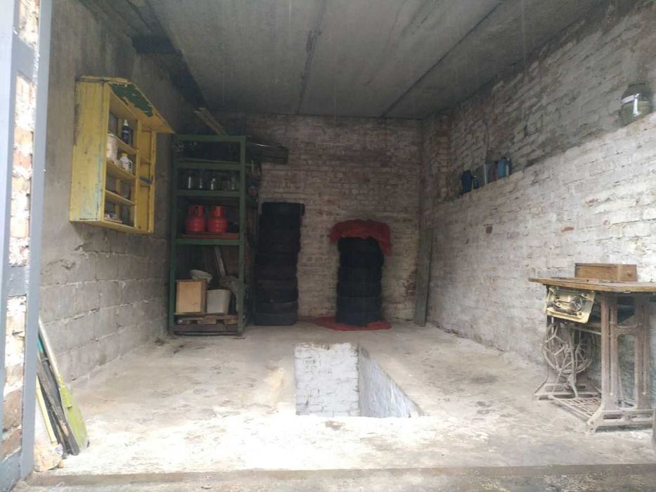 Продам капитальный гараж центр Гоголя Нагорка