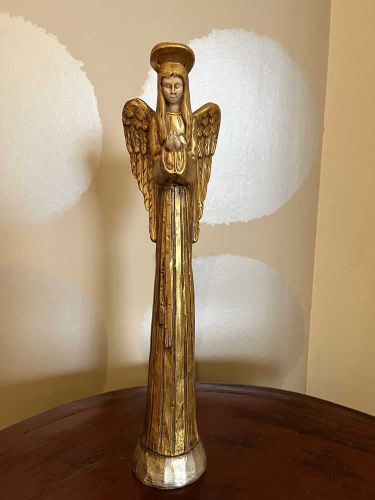 Anjo dourado madeira