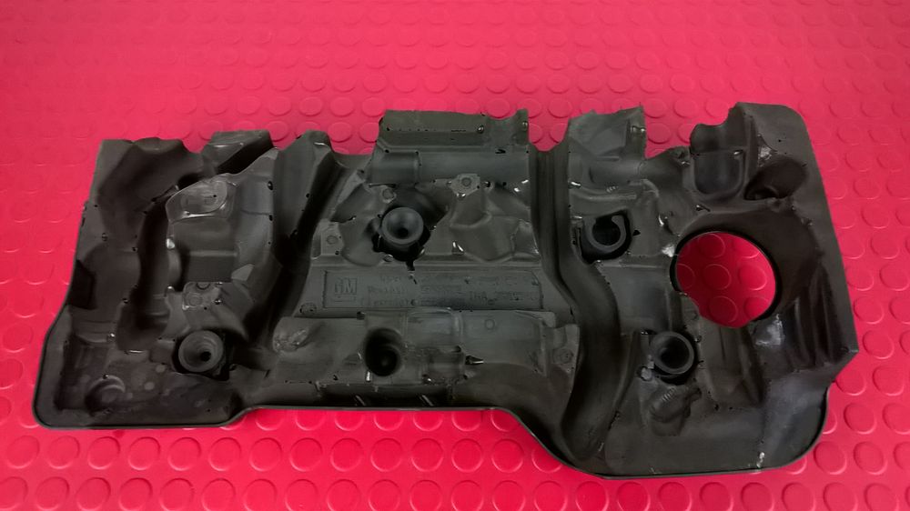 Tampa do Motor - 55581669 / 55581668 / 55595868 - OPEL CORSA E (X15)