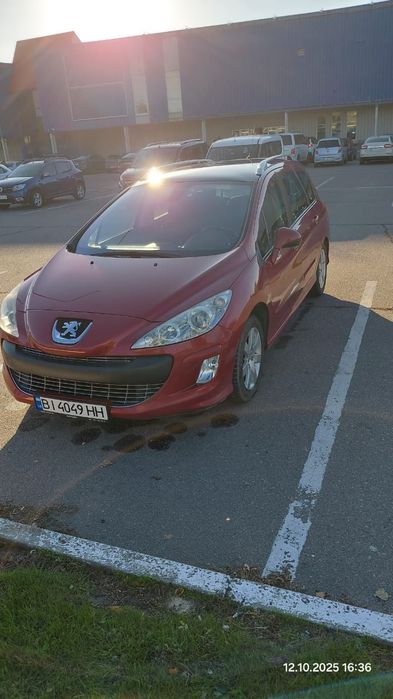 Авто Peugeot 308 SW
