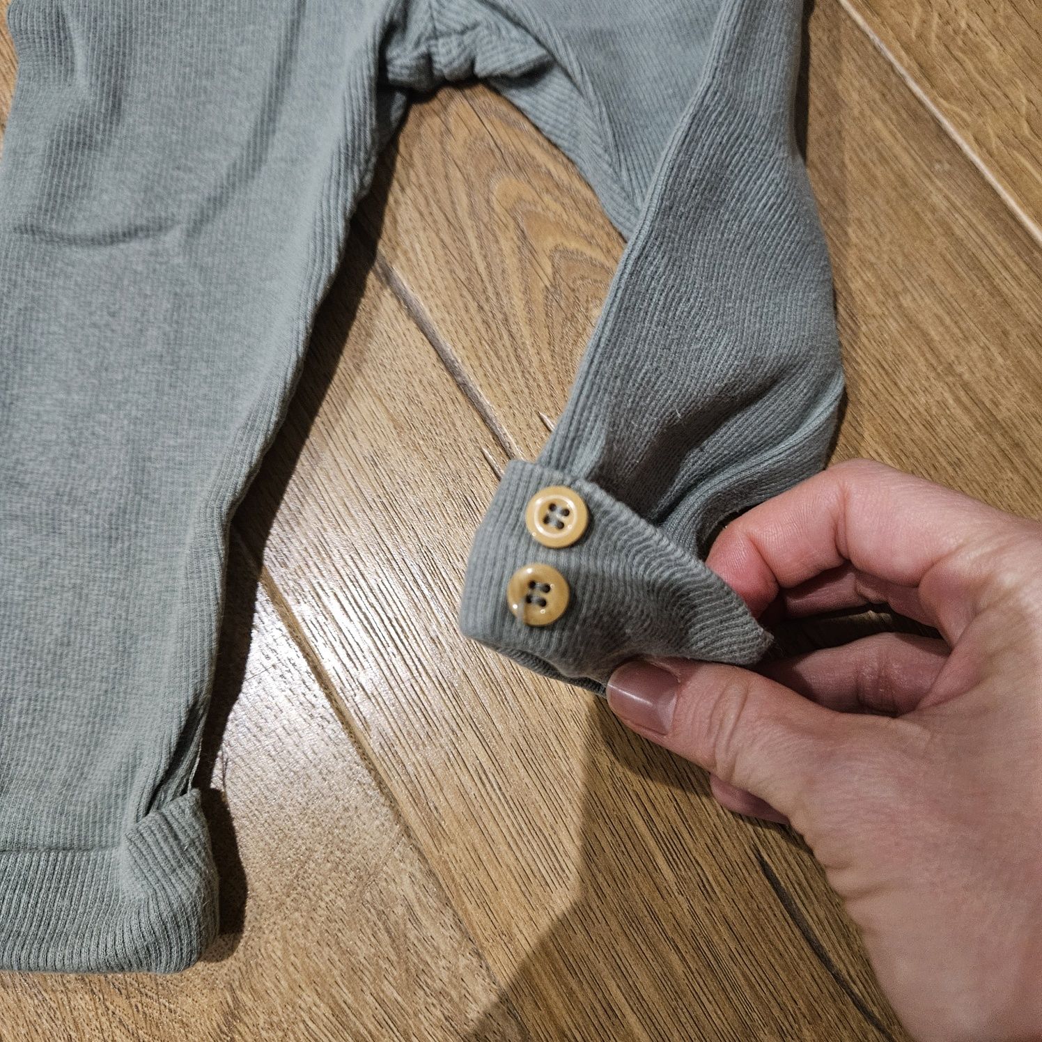 Komplet bluzeczka I legginsy prążkowane,  sinsay 74
