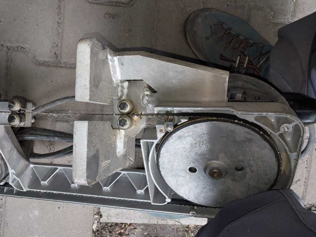 Piły łańcuchowa  ZSE 330 Mafell ,tarczowa HOLZHER 182mm , taśmowa Flex