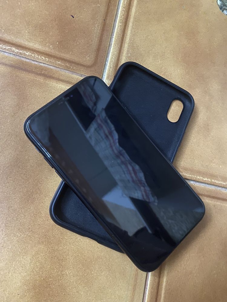 Iphone XR 64 gb. Dark