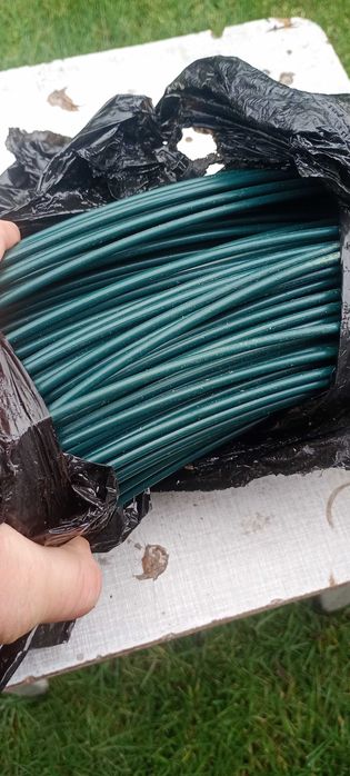 Drut powlekany do siatki 100m oryg zapakowany