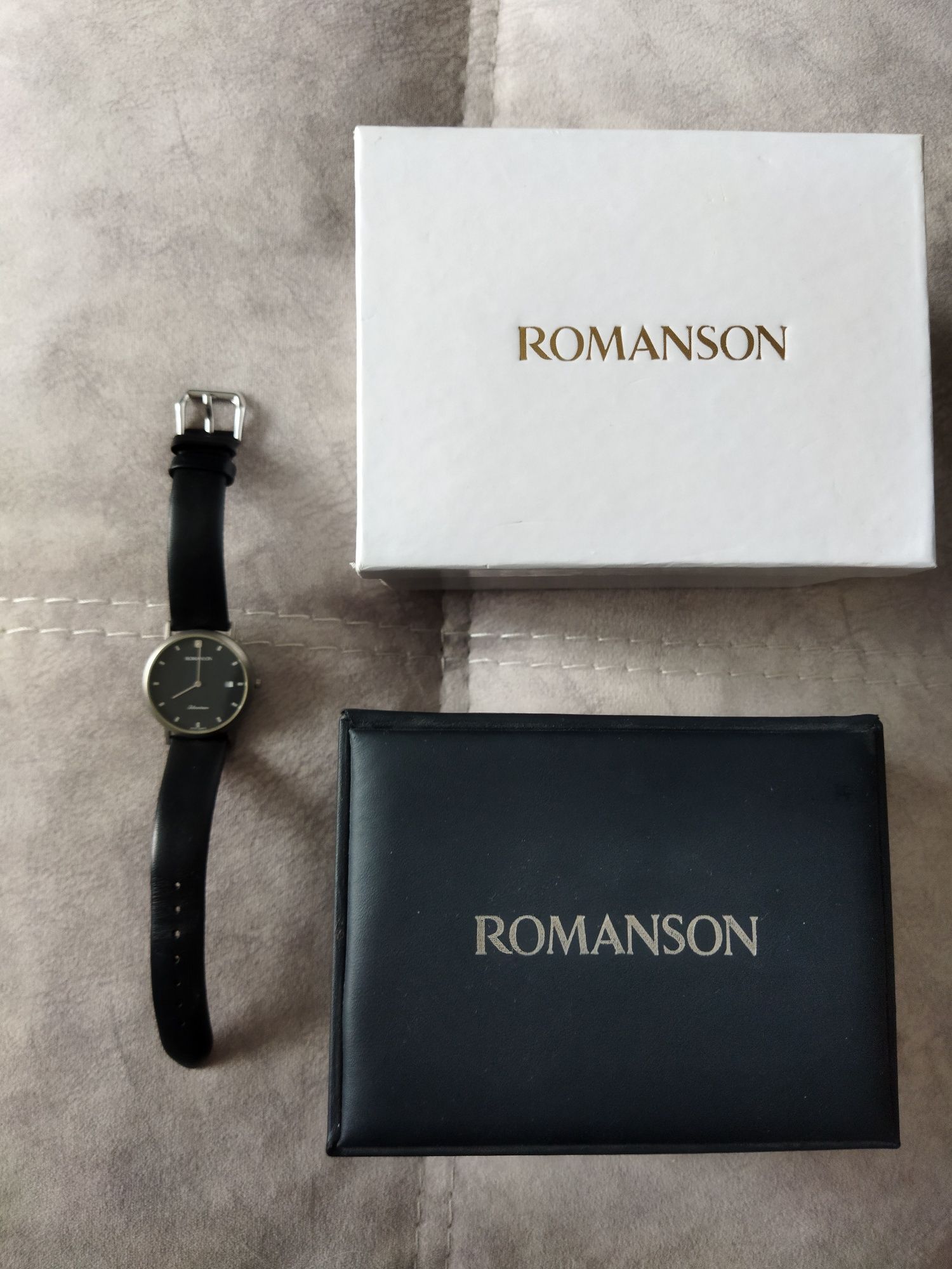 Годинник Romanson