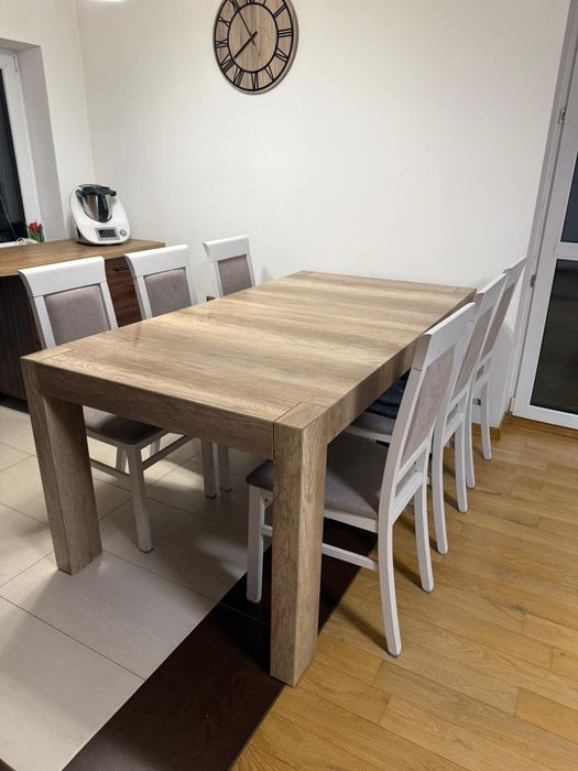 Stół do jadalni lub salonu