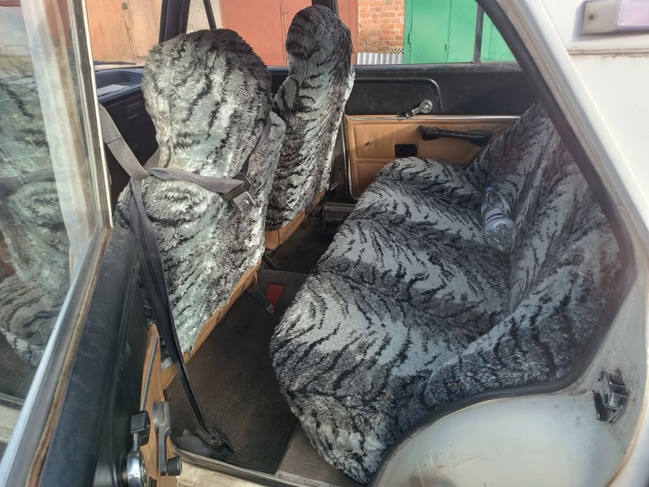 Продам москвич азлк 2140 на повному ходу