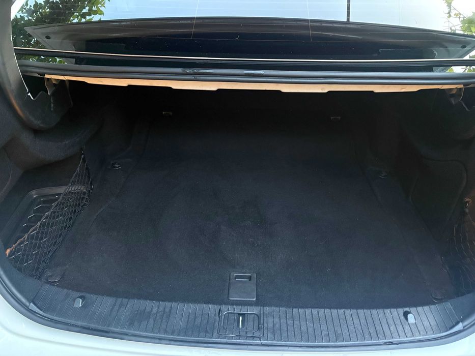 Продам Мерседес-Бенс Е220 CDI