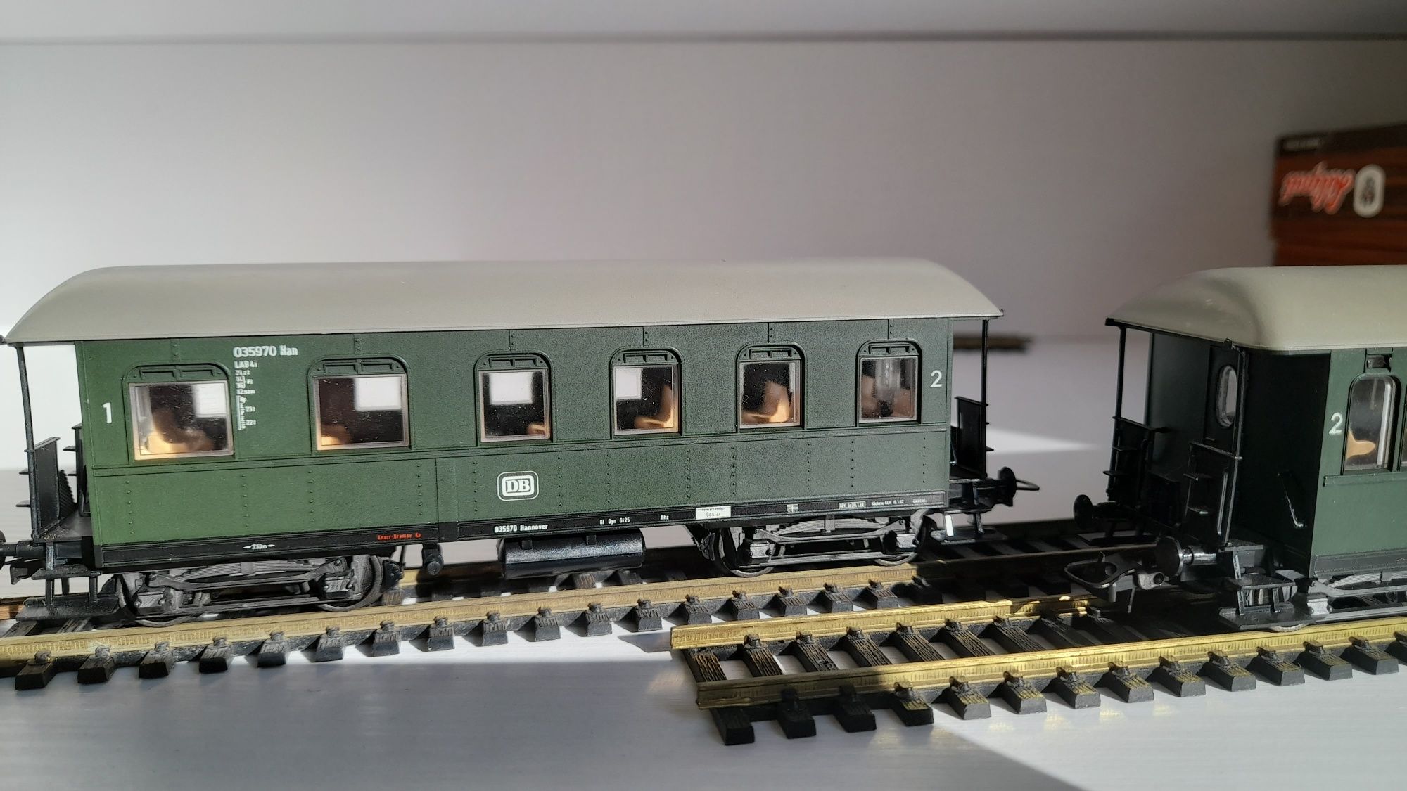 Ж.д модели пассаж. вагонов  фирмы Liliput HO 1/87 Piko Roco