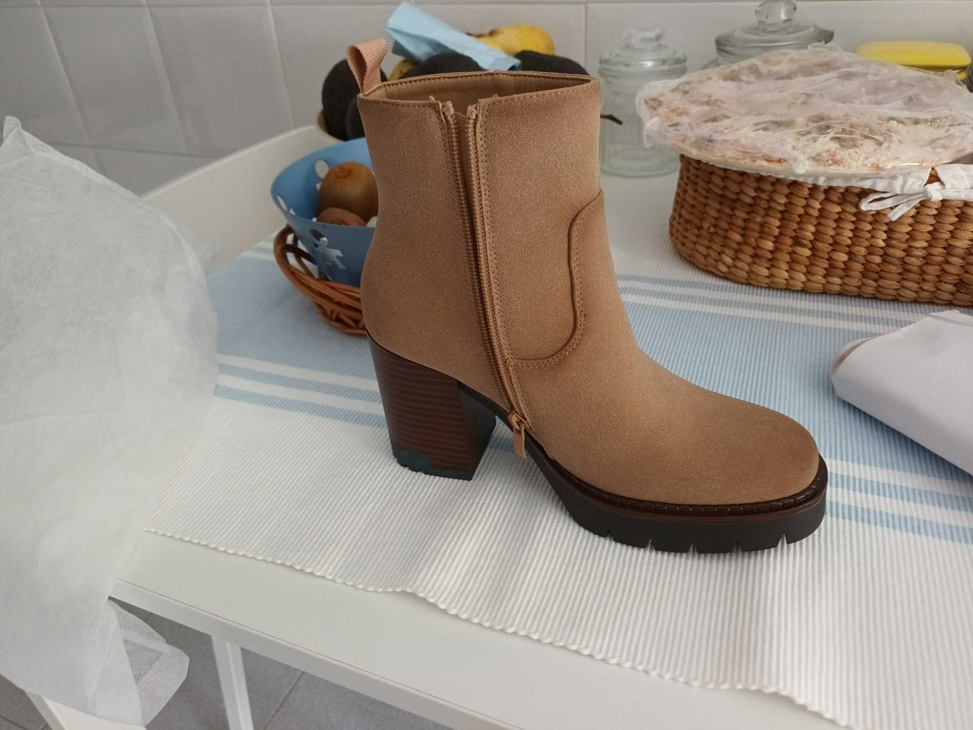 Botas Melissa Novas 38