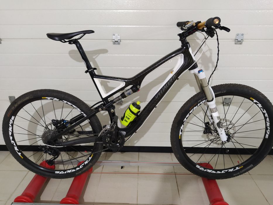 Specialized stuntjumper expert carbono