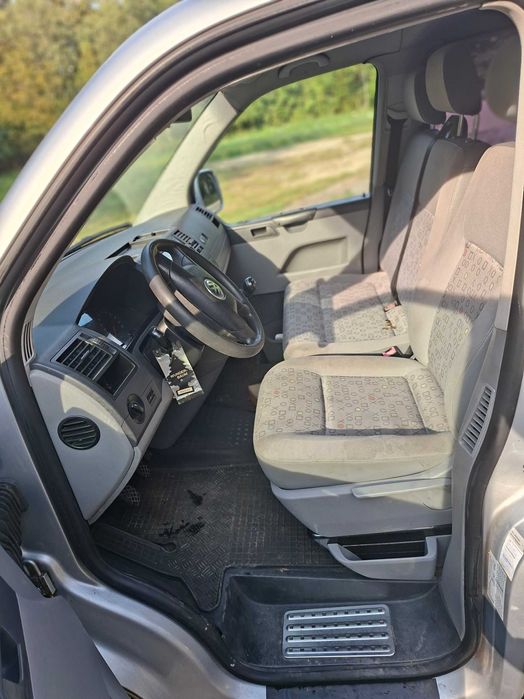 Volkswagen Multivan T5 2005r 2.5TDI Highline