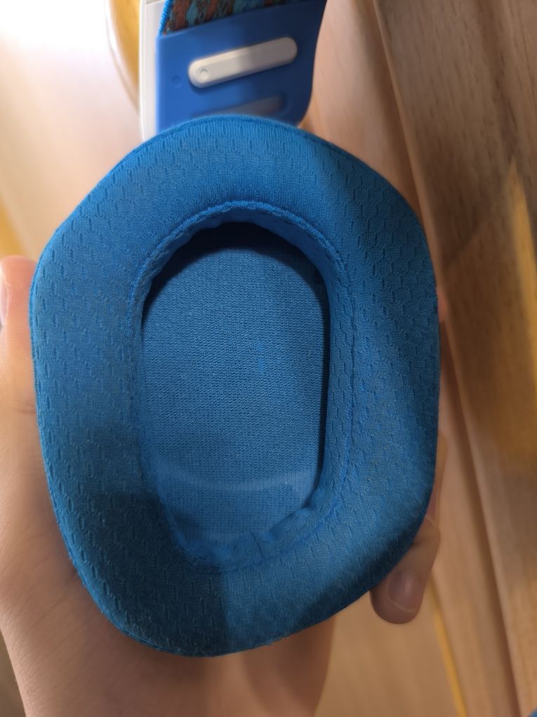 Logitech G335 Навушники