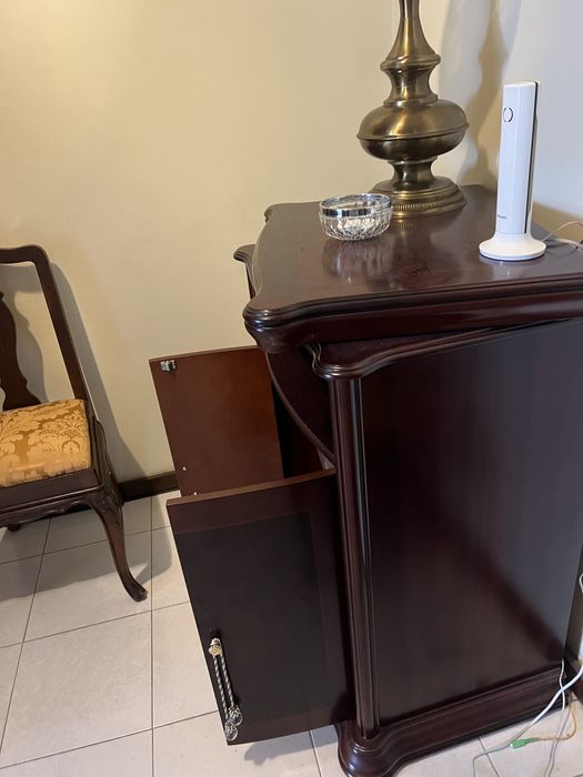 Móvel TV/bar em madeira