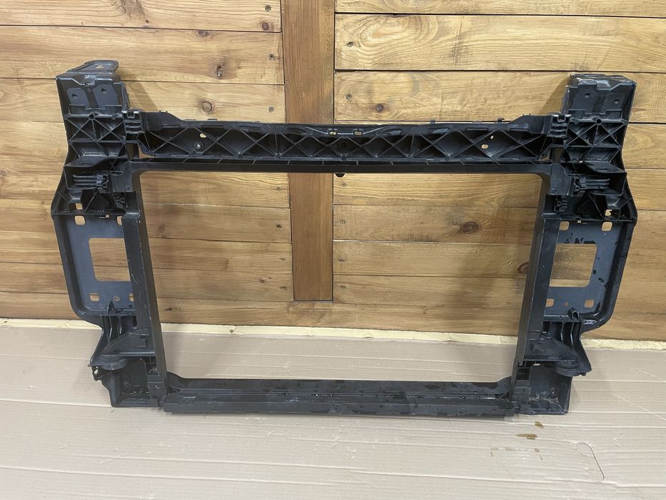 Телевізор Audi E-tron панель Etron