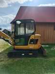 Sprzedam minikoparkę CAT302.5C