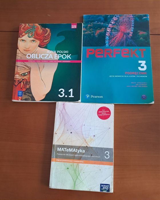 Sprzedam podręczniki klasa 3 liceum