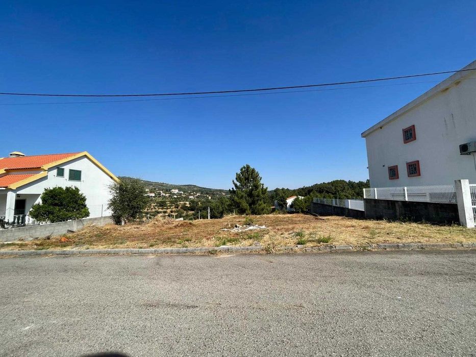 TERRENO 600m2 , URBANIZÁVEL. São Vicente da Beira.