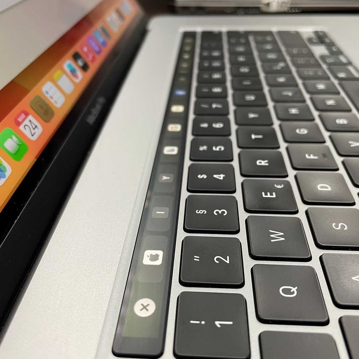 Apple MacBook Pro 16" (A2141) 2019 - I7 9 GEN 32GB , 512 SSD, Klasa A