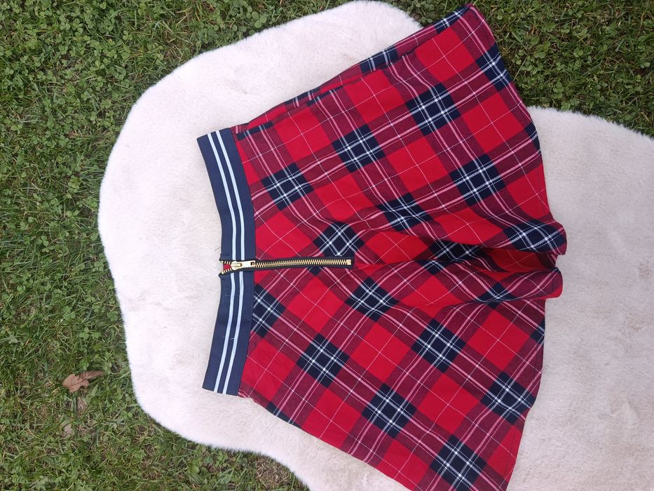 Elegancka oryginalns spódniczka w modną kratę Hampton Republic R.152