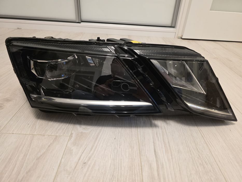 Lampa prawa Skoda Octavia 3 lift full led opis