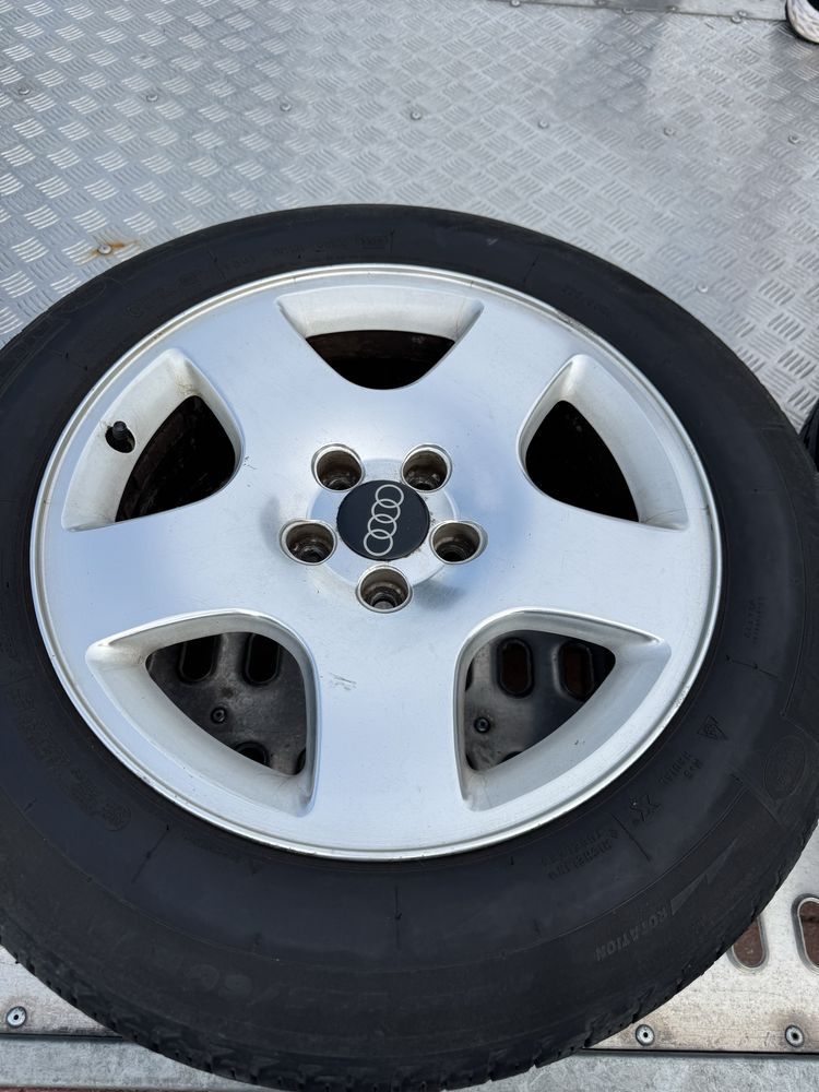 Seryjne oryginalne felgi 8Jx17H2 ET 48 z audi a8 d2 a6