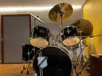 Bateria Completa Millenium + Prato Extra Paiste
