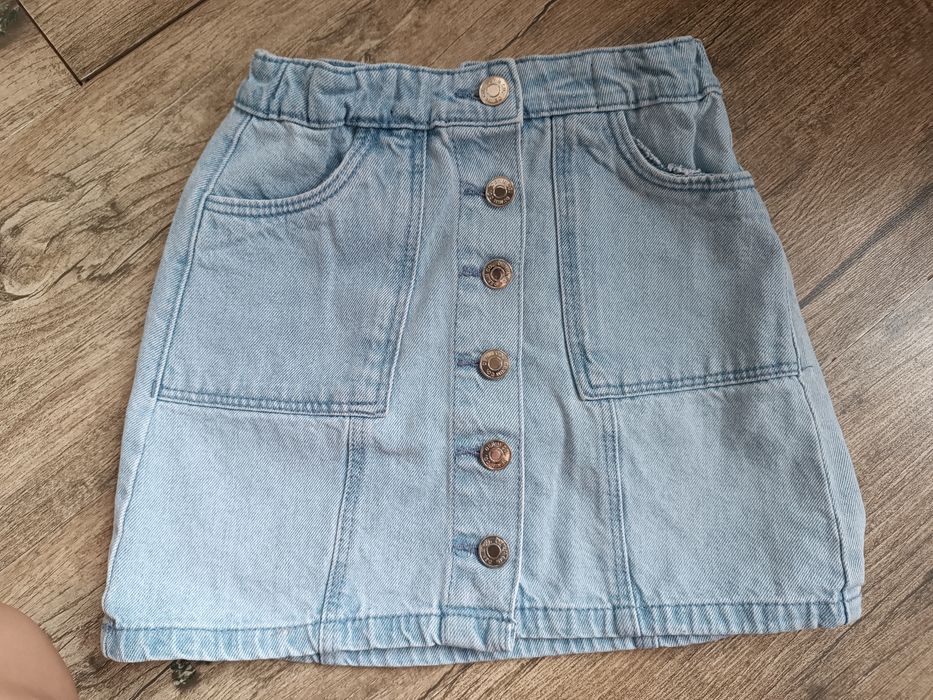 Спідниця джинсова розмір 128 на 8 років стан нової