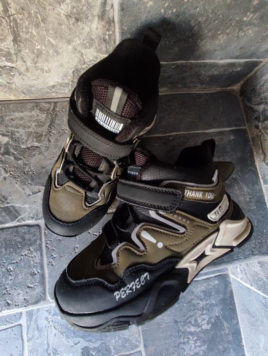 Хайтопи,черевики демісезонні,33 розміру