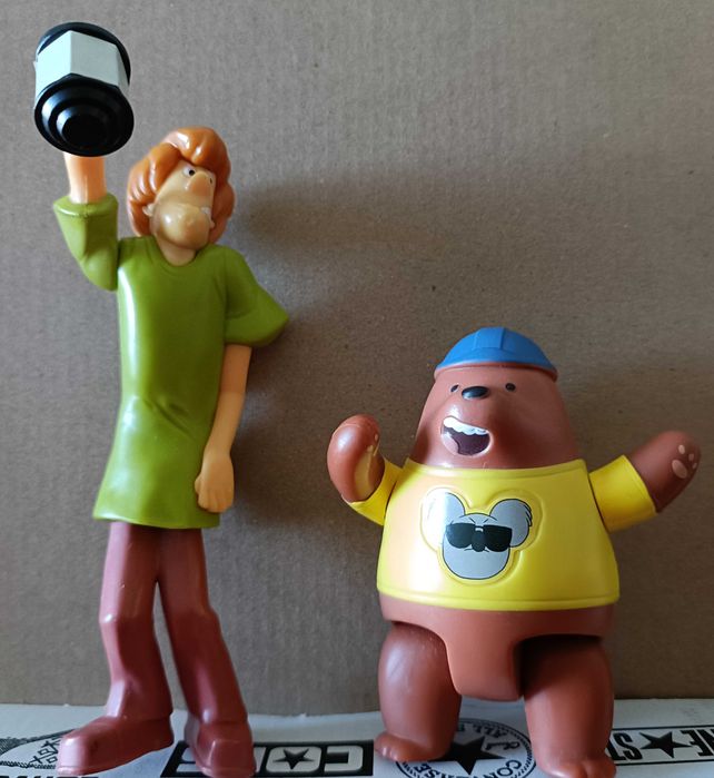 Vários bonecos conhecidos