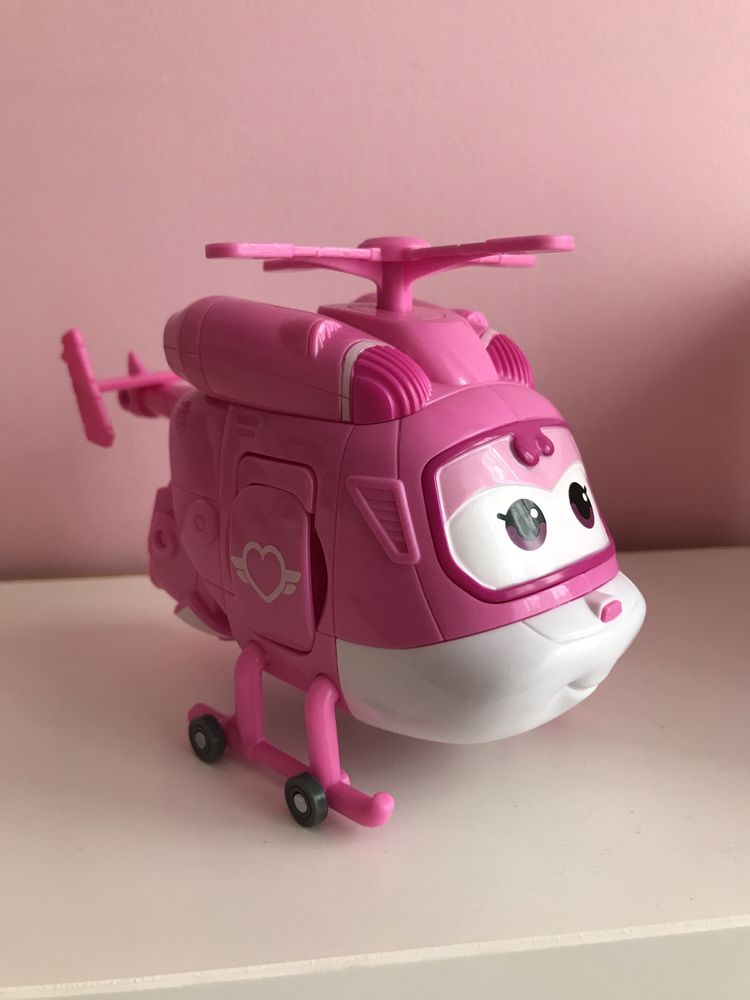 Super Wings -Frunia