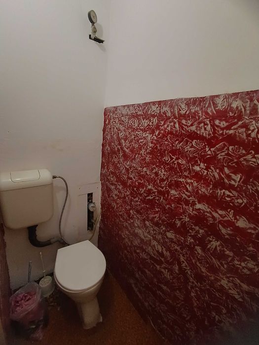 2 кімнатна КВАРТИРА 54 кв.м біля АТБ, житловий стан, 2 балкони, лоджія