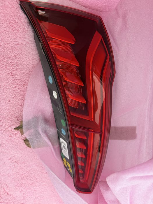 Продам задние фары Audi Q5 Premium Plus 2018-2020