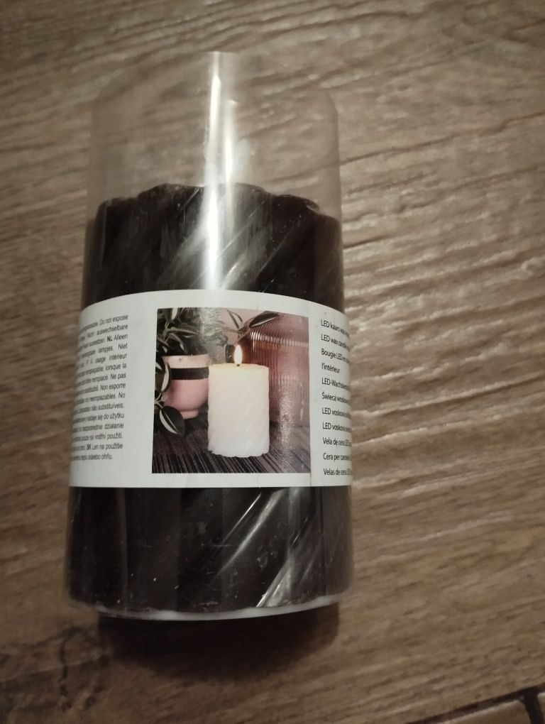 Woskowa świeca LED