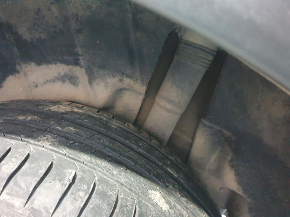 Amortecedor trás esquerdo VOLKSWAGEN Tiguan Allspace (BW2)