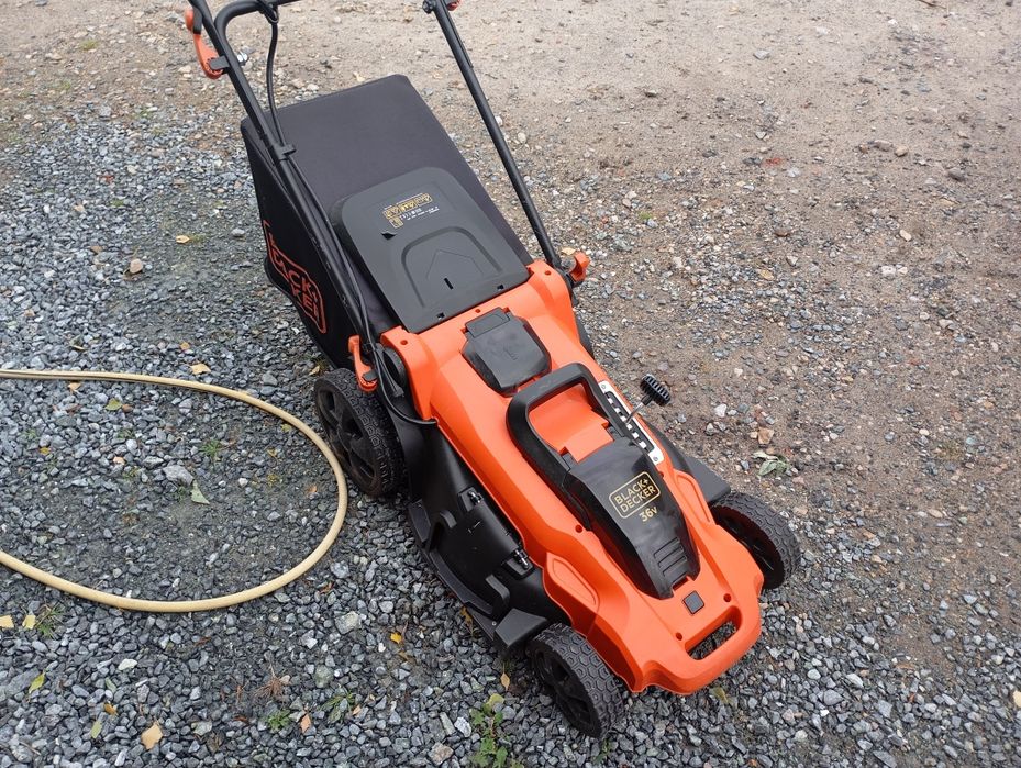 Kosiarka akumulatora Black decker 36 v bateria ładowarka