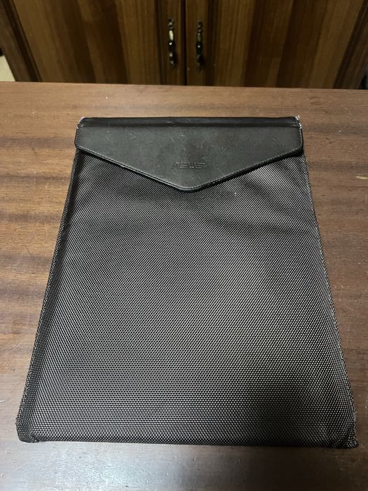 Asus Zenbook UX305LA