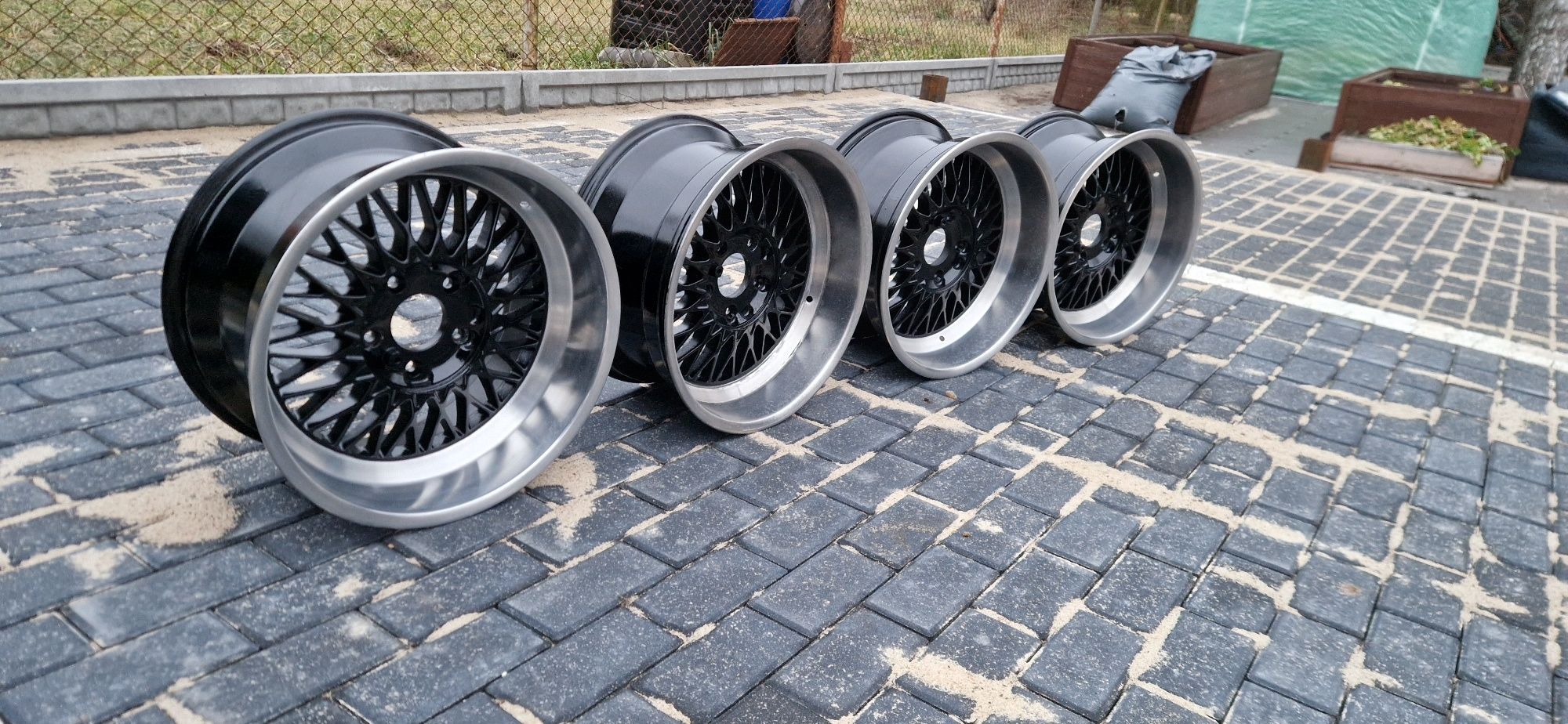 REMOTEC mesh A 17" 8 i 9.  5x120 BMW FELGI.  E36. E34. E32