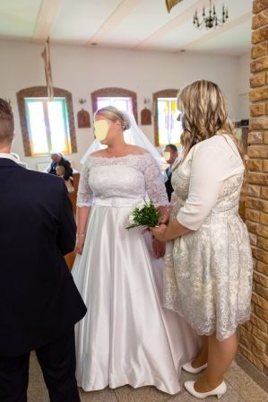 Suknia ślubna 48-52