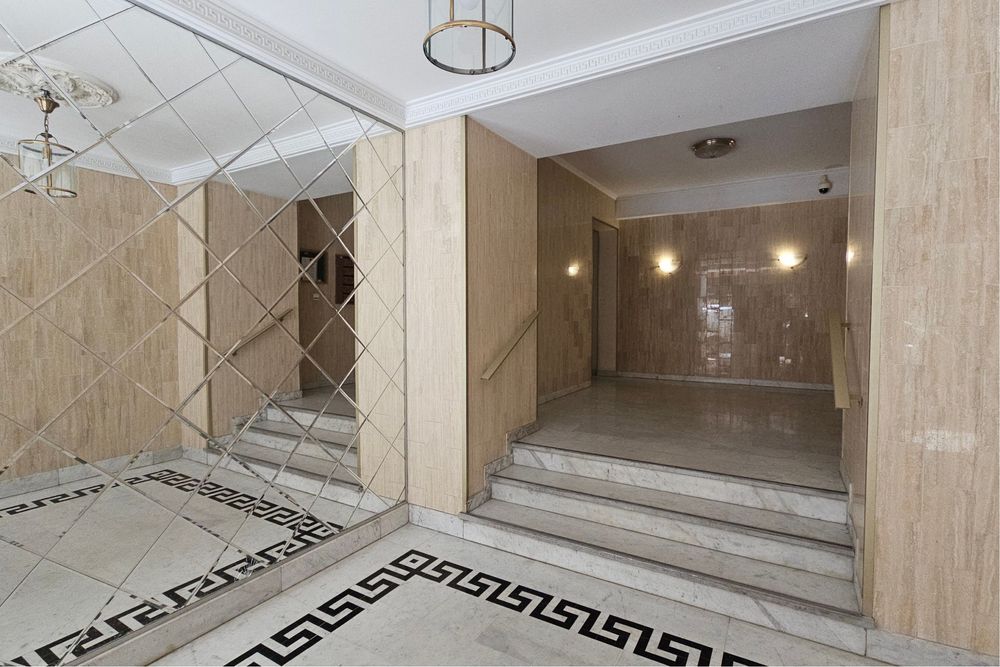 Продаж апартаментів у центрі Ніцци