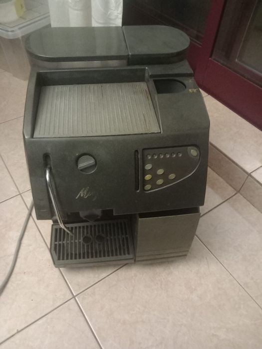 Maquina de cafe com avaria automática para peças