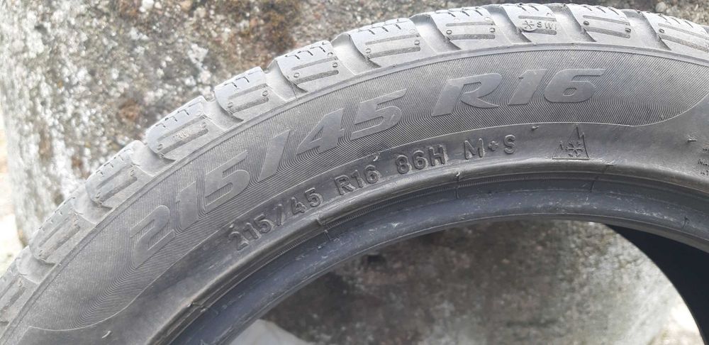 Pirelli Winter Sottozero 3 215/45 R16 (4 sztuki)