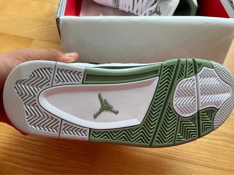 Buty-koszykówki-Jordan 4 RetroSeafoam R.41