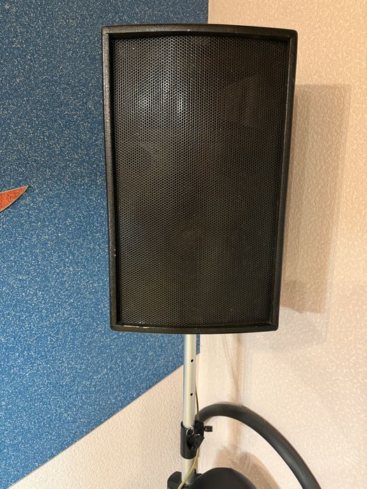 Музыкалтные колонки доя дома и вечеринок