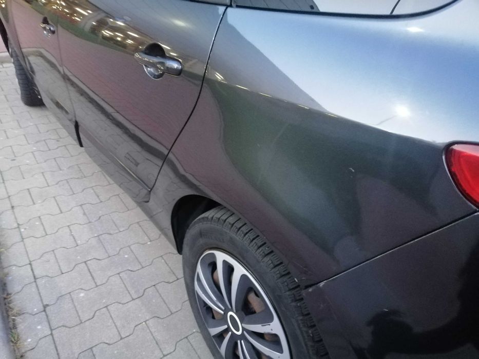 Renault Megane Scenik 2011 1.6 130к.с