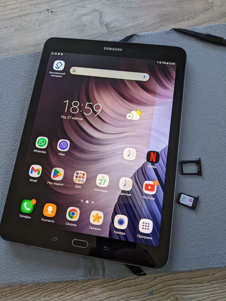 Планшет Samsung Galaxy  SM-T817A 3/32Gb. 9,7" SIM+micro SD. Оригінал!